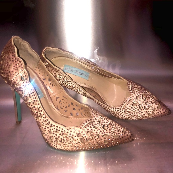 Betsey Johnson heels - Picture 1 of 4